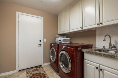 Pinnacle Perfection: Pool, Pizza Oven, & Putt Paradise image 19