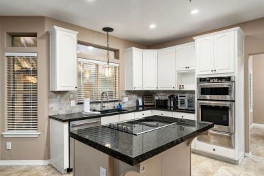 Pinnacle Perfection: Pool, Pizza Oven, & Putt Paradise image 10