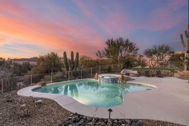 Pinnacle Perfection: Pool, Pizza Oven, & Putt Paradise image 6