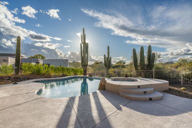 Pinnacle Perfection: Pool, Pizza Oven, & Putt Paradise image 3