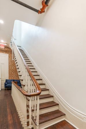 The Hudson: Cool Art-Filled Condo with Parking  image 14