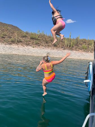 Lake Pleasant Pontoon Boat Rental With Captain & All The Extras Included! image 9