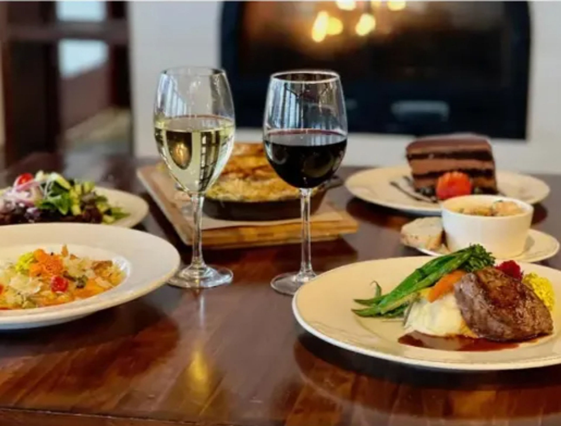 Dining & Events at Luxe Bistro: Oceanside at Quadomain image 2