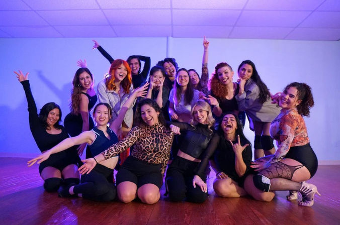 Private and Custom Sexy Dance Party: Music Video, Crazy in Love, and Halftime Experiences image 6