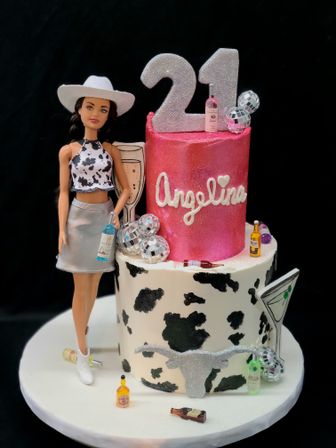 Custom Cakes, Cookies and Desserts by Eva Diva Sweets image 13