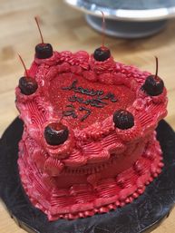 Custom Cakes, Cookies and Desserts by Eva Diva Sweets image 10