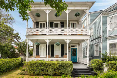 Downtown Charleston Residence with Private Pool image 1