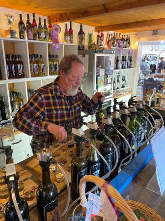 Wine Country Day Trip with Luxury Transportation Included image 16