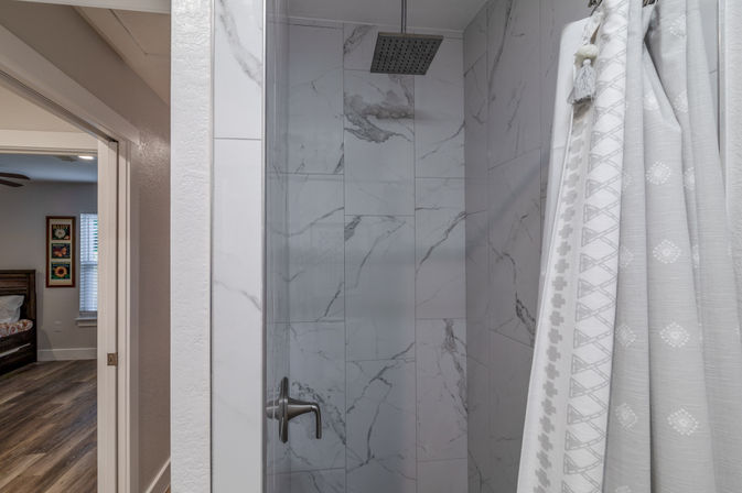 Downtown Retreat in Prime Location with Pool and Hot Tub image 11