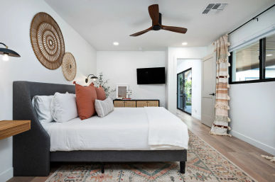 Desert Lotus Luxe Poolside Oasis with Game Room & Guest Casita image 9