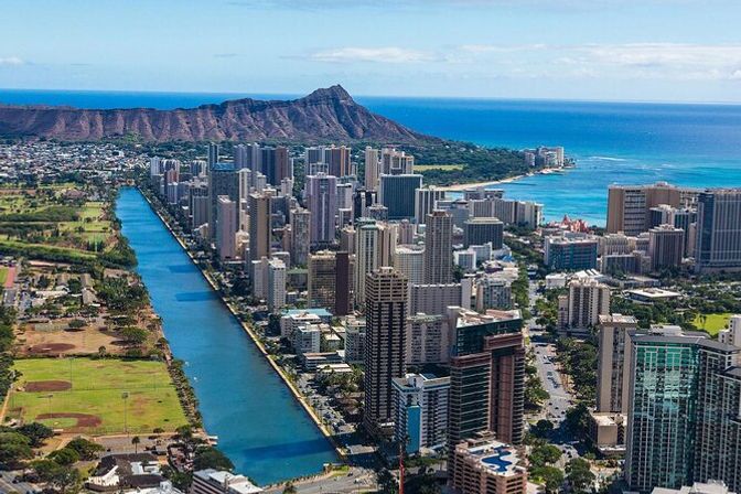 Private Honolulu Tours: Custom Itineraries for Bachelorettes & Other Groups image 1