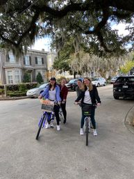 Insta-worthy Private Bicycle Tour of Savannah Under Enchanting Oak Trees image 9