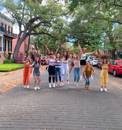 Insta-worthy Private Bicycle Tour of Savannah Under Enchanting Oak Trees image 3