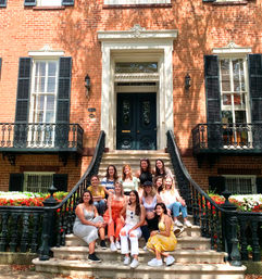 Insta-worthy Private Bicycle Tour of Savannah Under Enchanting Oak Trees image 5