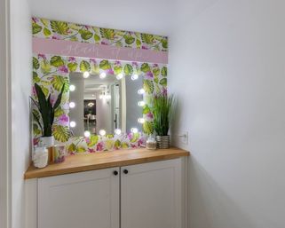 Love Oasis: Luxury Villa with Heated Pool, Mini Golf & Neon Vibes image 7