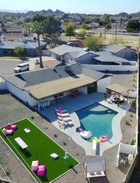 Love Oasis: Luxury Villa with Heated Pool, Mini Golf & Neon Vibes image 19