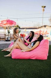 Love Oasis: Luxury Villa with Heated Pool, Mini Golf & Neon Vibes image 27