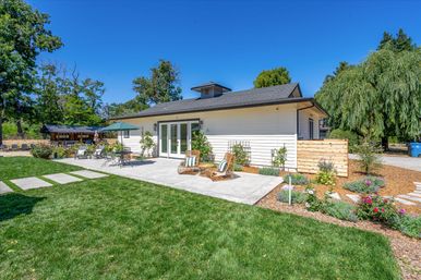 The Broadway Farmhouse: Private Sonoma Getaway on 4 Acres - Pool, Hot Tub, Game Room & Outdoor Kitchen image 137