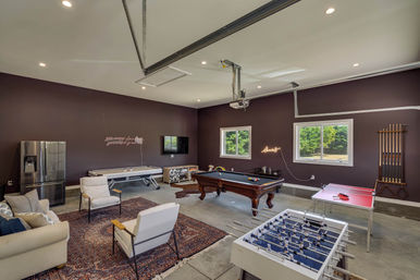 The Broadway Farmhouse: Private Sonoma Getaway on 4 Acres - Pool, Hot Tub, Game Room & Outdoor Kitchen image 156