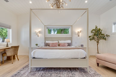 The Broadway Farmhouse: Private Sonoma Getaway on 4 Acres - Pool, Hot Tub, Game Room & Outdoor Kitchen image 66