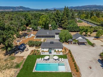 The Broadway Farmhouse: Private Sonoma Getaway on 4 Acres - Pool, Hot Tub, Game Room & Outdoor Kitchen image 5