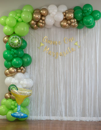 Big Beautiful Bash Décor: Balloons, Fringe & Sign for Your Go-To Party Photo Spot image 2