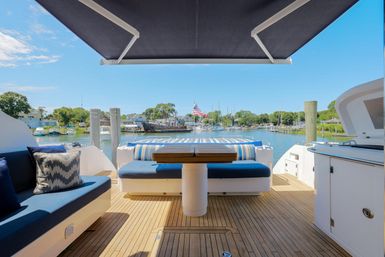 Palm Beach Yacht Charters: Single or Multi-Day Luxury Experiences image 3