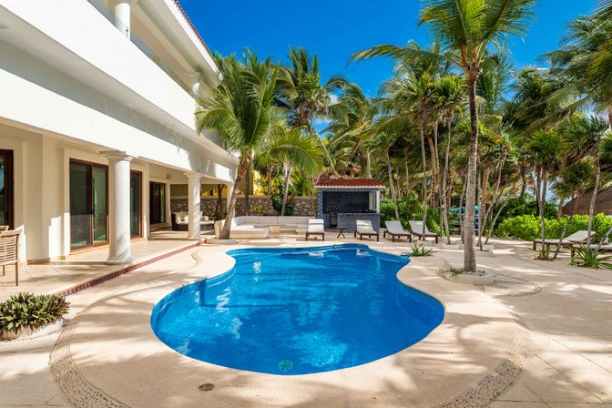 Casa Yardena: 9 BR Beachfront Escape in Soliman Bay image 13