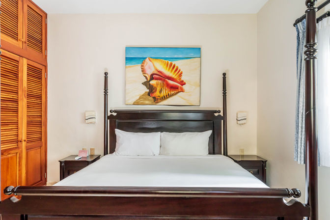 Casa Yardena: 9 BR Beachfront Escape in Soliman Bay image 44