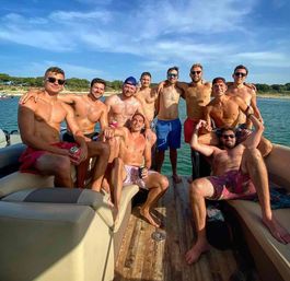 Lake Travis Party Package: Party Boat with BYOB Mimosa Bar & Insta-worthy Party Floaties image 7