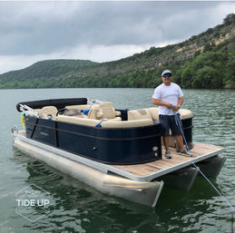 Lake Travis Party Package: Party Boat with BYOB Mimosa Bar & Insta-worthy Party Floaties image 6