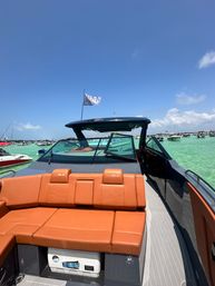 Sunkissed Celebrations: Your Crab Island Batch Boat image 5