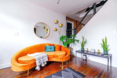 Urban Jungle: Rare Plant-Filled Designer Retreat in Columbus image 6