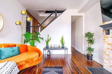 Urban Jungle: Rare Plant-Filled Designer Retreat in Columbus image 7