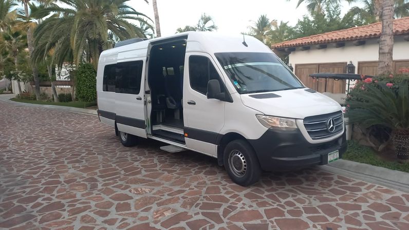 Private Transportation Services in Los Cabos image 4