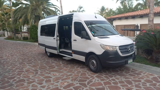 Private Transportation Services in Los Cabos image 4
