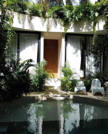 Indulge in Splendor: Hunab-Ku's Opulent Retreat image 15