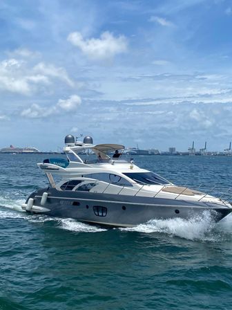 Private Yacht Charters in Miami: Luxurious Vessels for Every Occasion image 11