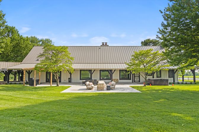 Skyway Retreat: Expansive Estate with Cinema, Games Room + Putting Green image 1