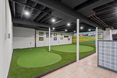 Skyway Retreat: Expansive Estate with Cinema, Games Room + Putting Green image 14
