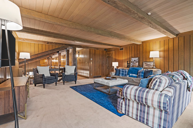 Skyway Retreat: Expansive Estate with Cinema, Games Room + Putting Green image 45