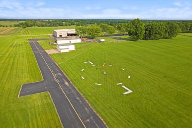 Skyway Retreat: Expansive Estate with Cinema, Games Room + Putting Green image 24
