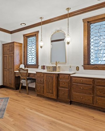 Skyway Retreat: Expansive Estate with Cinema, Games Room + Putting Green image 26