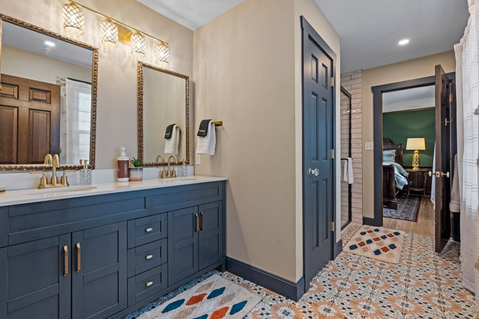 Skyway Retreat: Expansive Estate with Cinema, Games Room + Putting Green image 39