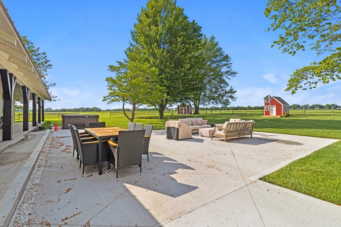Skyway Retreat: Expansive Estate with Cinema, Games Room + Putting Green image 3