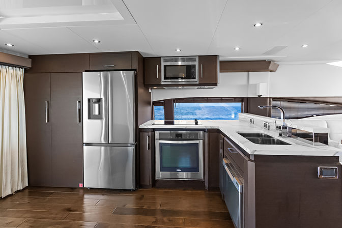 Yacht Life, Bachelorette Style: Your Ultimate Private Party on the Water image 9