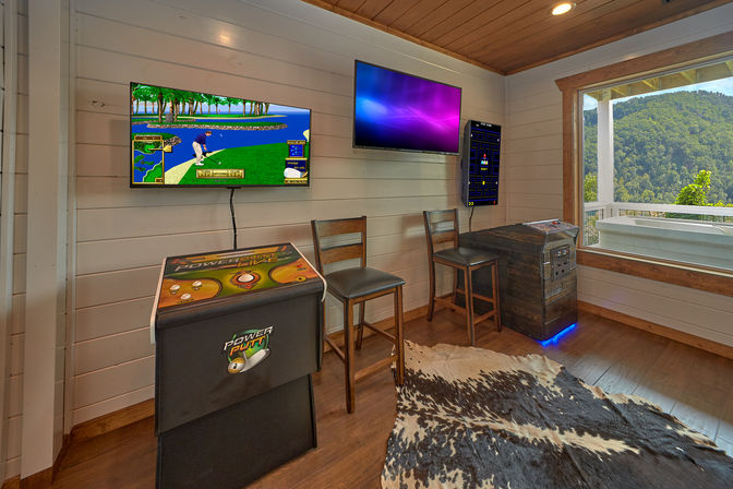 Gatlinburg Splash: Luxury Cabin with Indoor Pool, Hot Tub, Game Room + Theater Room image 23
