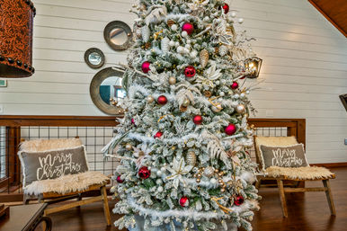 Gatlinburg Splash: Luxury Cabin with Indoor Pool, Hot Tub, Game Room + Theater Room image 39