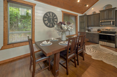 Gatlinburg Splash: Luxury Cabin with Indoor Pool, Hot Tub, Game Room + Theater Room image 19