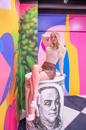 Discover the World of Illusions in Hollywood: A Must-Visit Attraction image 11